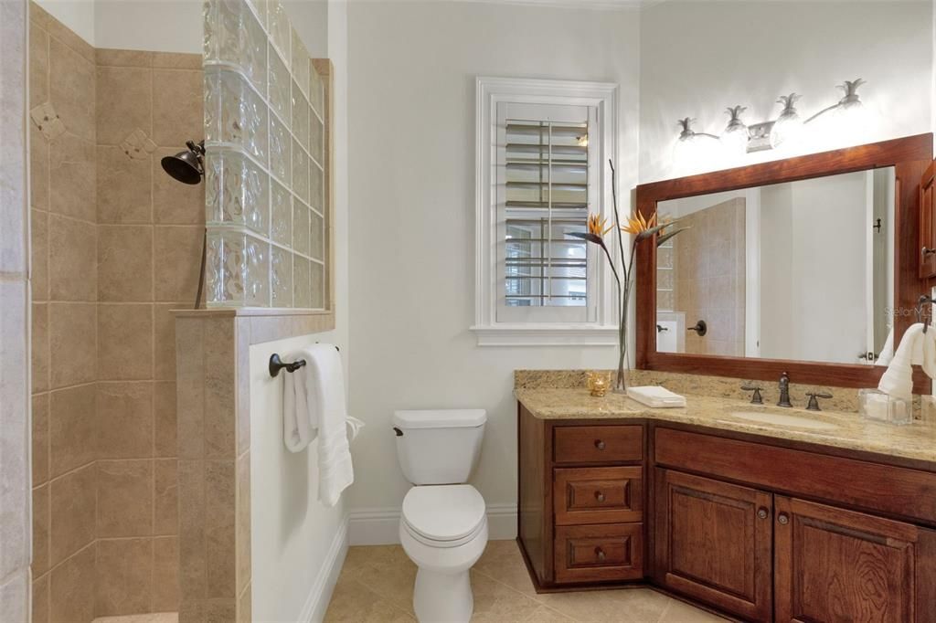 For Sale: $995,000 (3 beds, 2 baths, 2679 Square Feet)