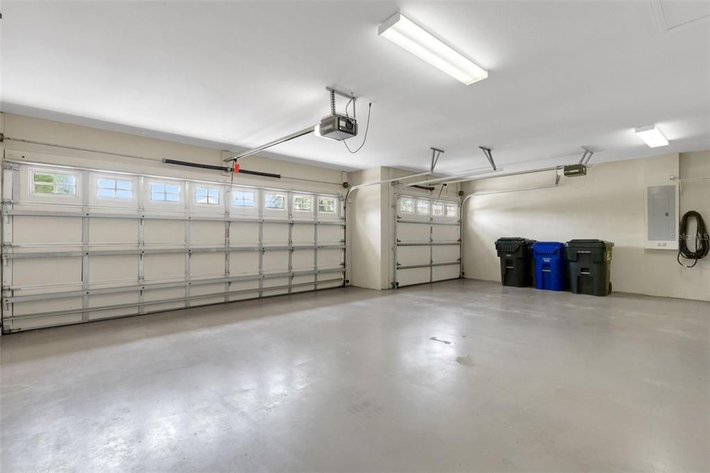 For Sale: $995,000 (3 beds, 2 baths, 2679 Square Feet)