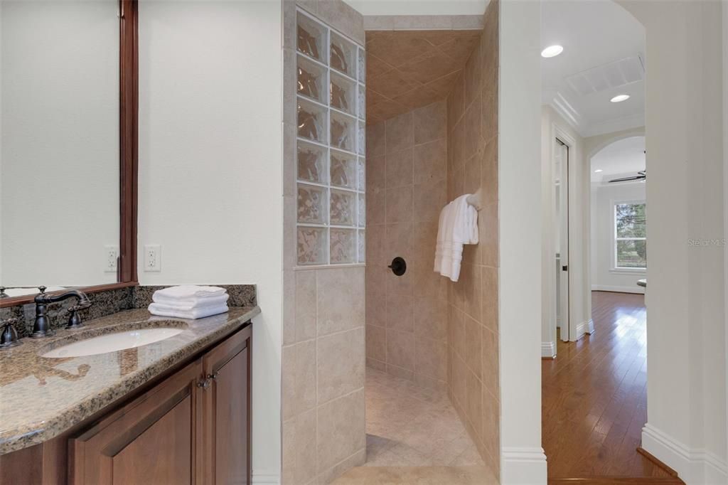 For Sale: $995,000 (3 beds, 2 baths, 2679 Square Feet)