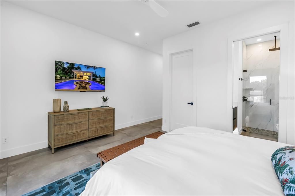 В аренду: $20,000 (6 спален, 6 ванн, 3677 Квадратных фут)