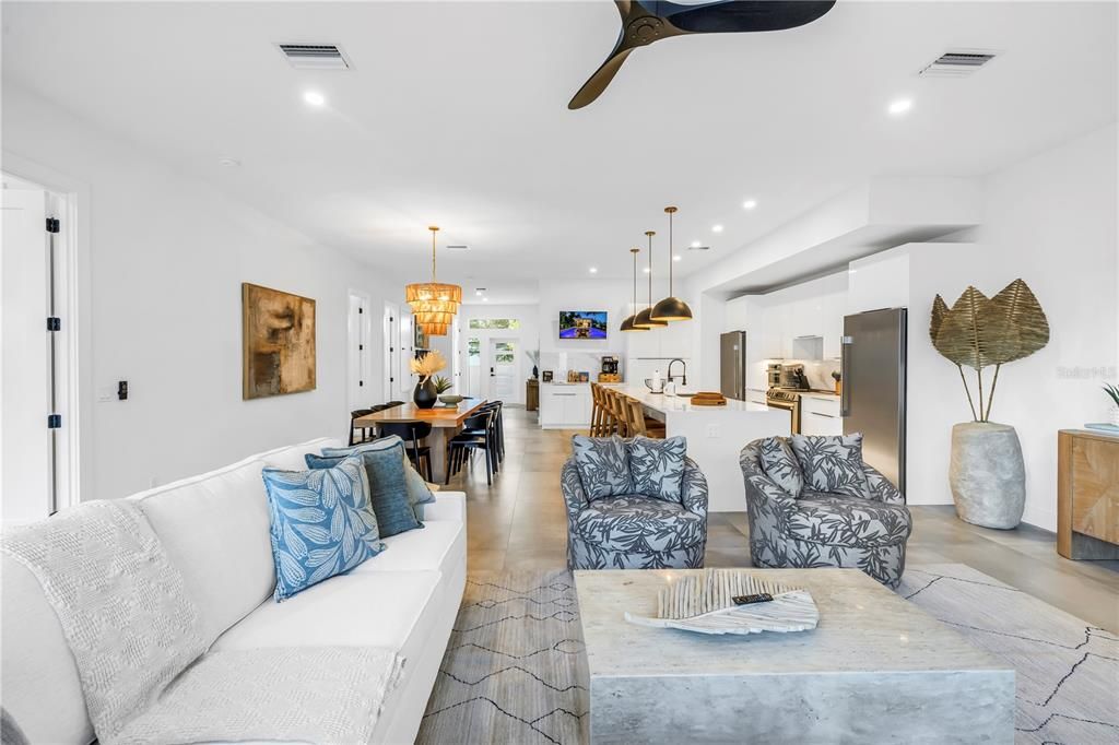 В аренду: $20,000 (6 спален, 6 ванн, 3677 Квадратных фут)