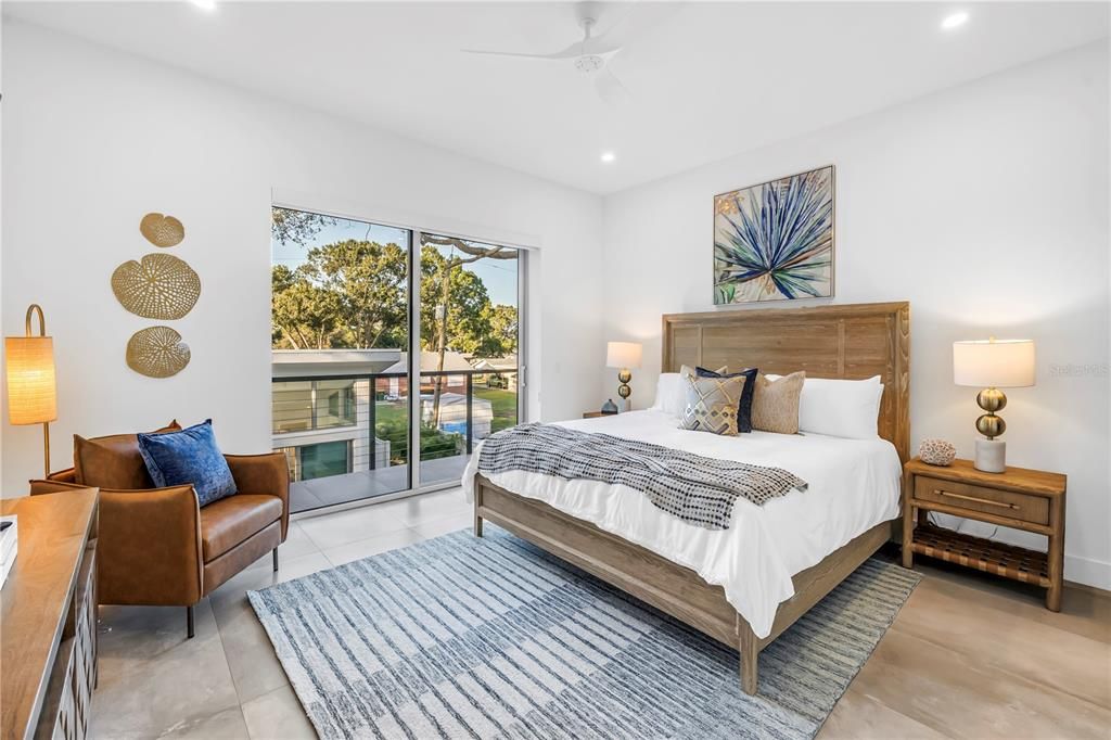 В аренду: $20,000 (6 спален, 6 ванн, 3677 Квадратных фут)