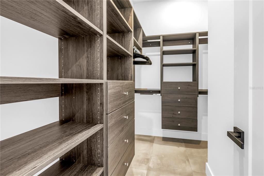 В аренду: $20,000 (6 спален, 6 ванн, 3677 Квадратных фут)