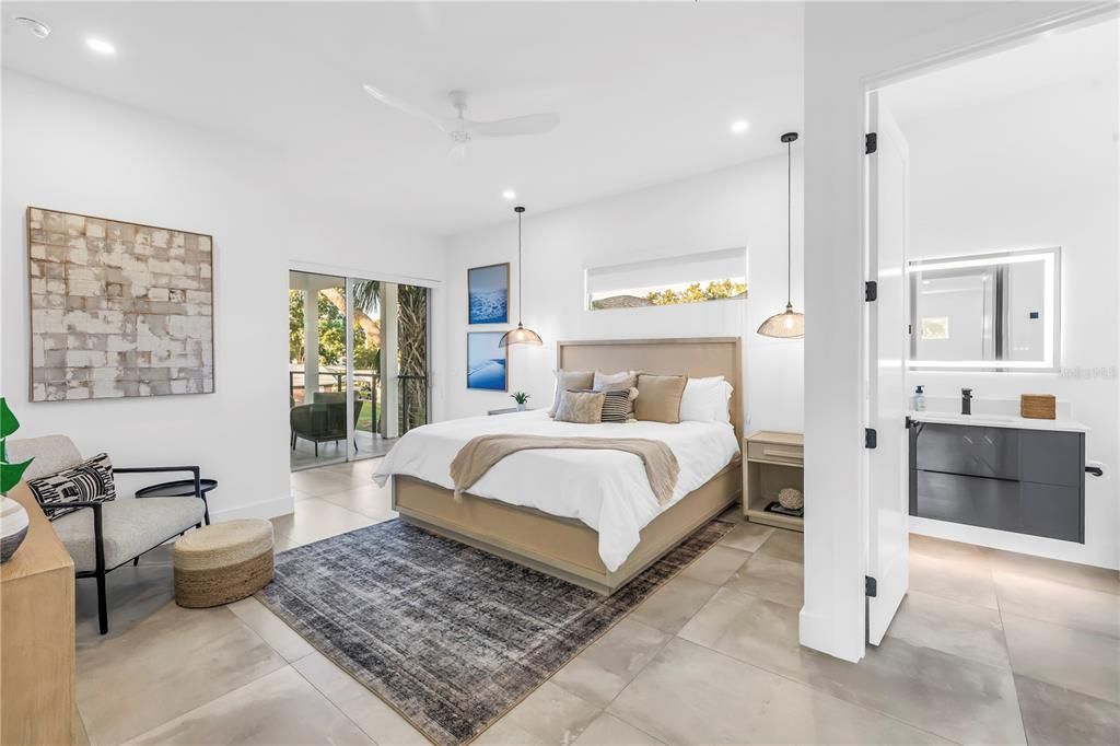 В аренду: $20,000 (6 спален, 6 ванн, 3677 Квадратных фут)