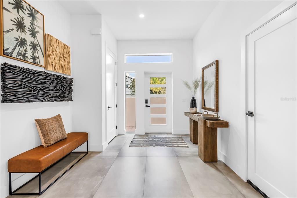 В аренду: $20,000 (6 спален, 6 ванн, 3677 Квадратных фут)