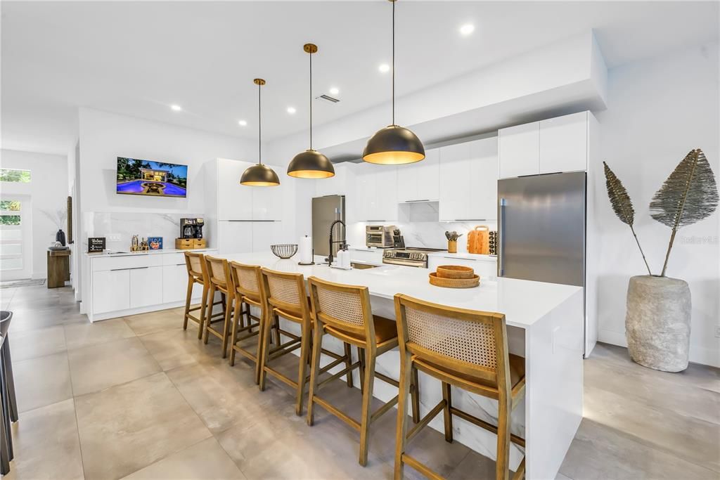 В аренду: $20,000 (6 спален, 6 ванн, 3677 Квадратных фут)