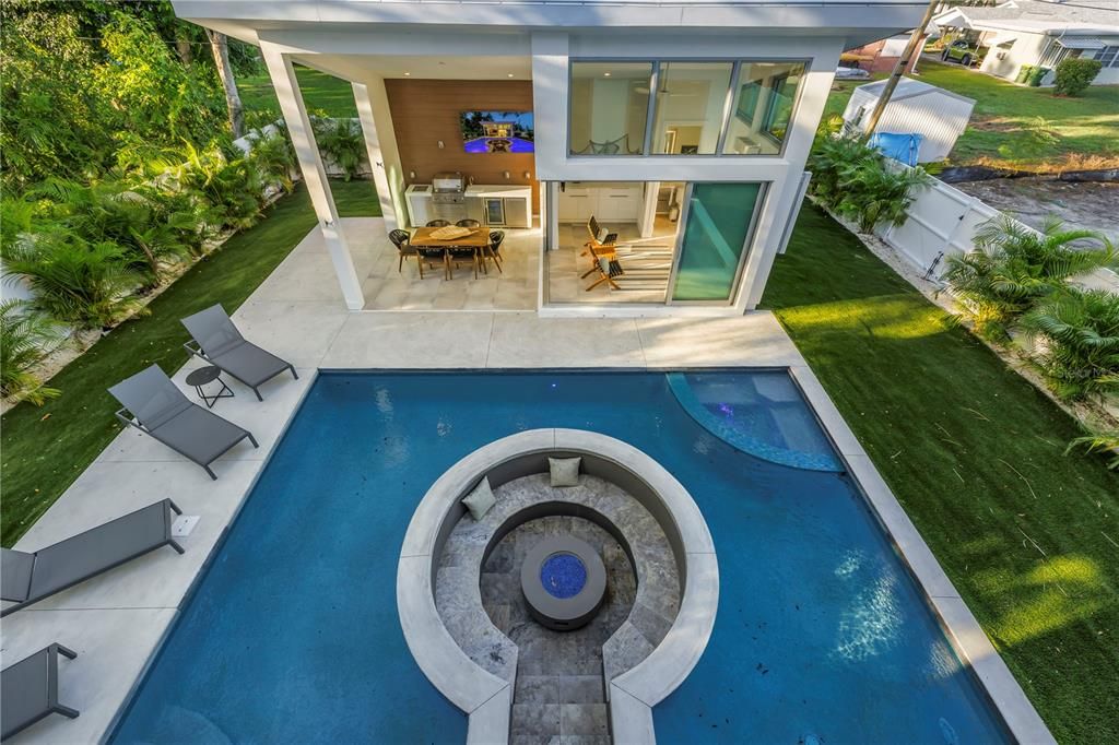 В аренду: $20,000 (6 спален, 6 ванн, 3677 Квадратных фут)