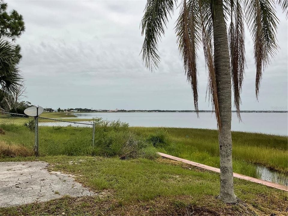 For Rent: $1,200 (2 beds, 1 baths, 900 Square Feet)