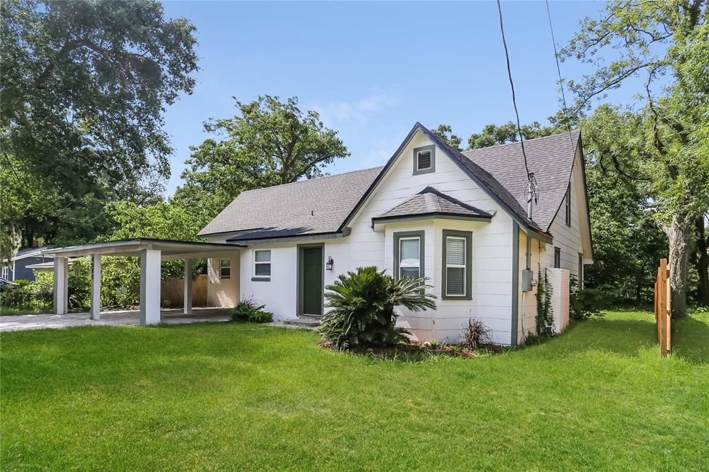 En Venta: $329,900 (4 camas, 2 baños, 2448 Pies cuadrados)