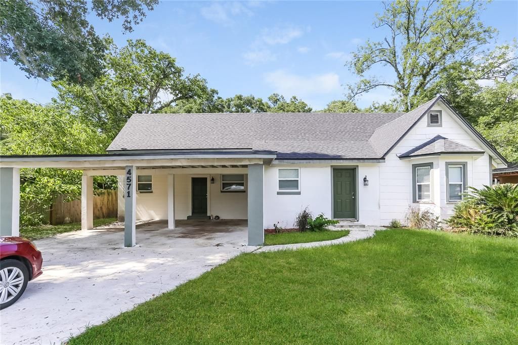 En Venta: $329,900 (4 camas, 2 baños, 2448 Pies cuadrados)