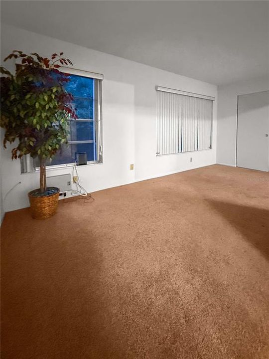 Activo con contrato: $118,000 (2 camas, 2 baños, 1100 Pies cuadrados)