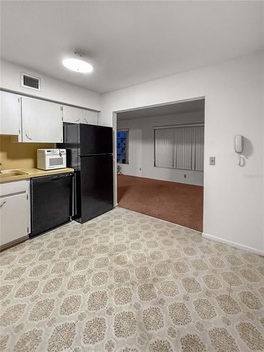 Activo con contrato: $118,000 (2 camas, 2 baños, 1100 Pies cuadrados)