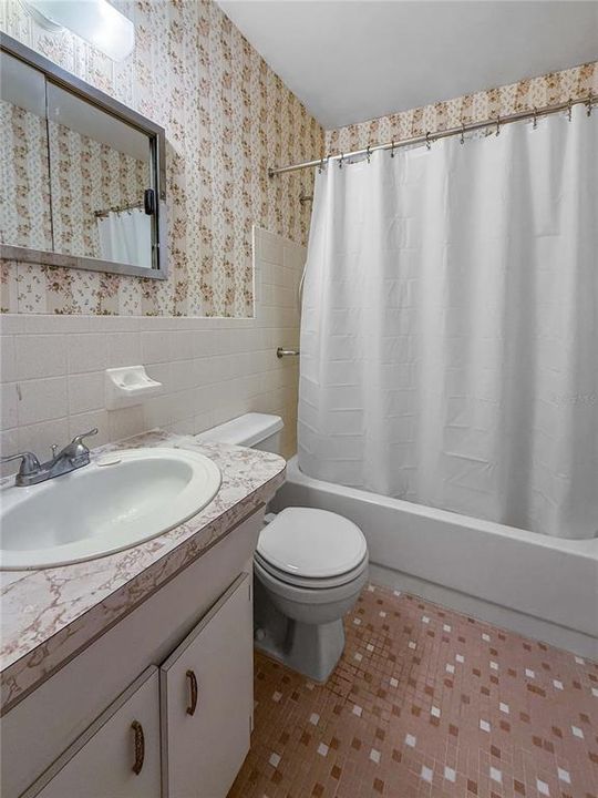 Activo con contrato: $118,000 (2 camas, 2 baños, 1100 Pies cuadrados)