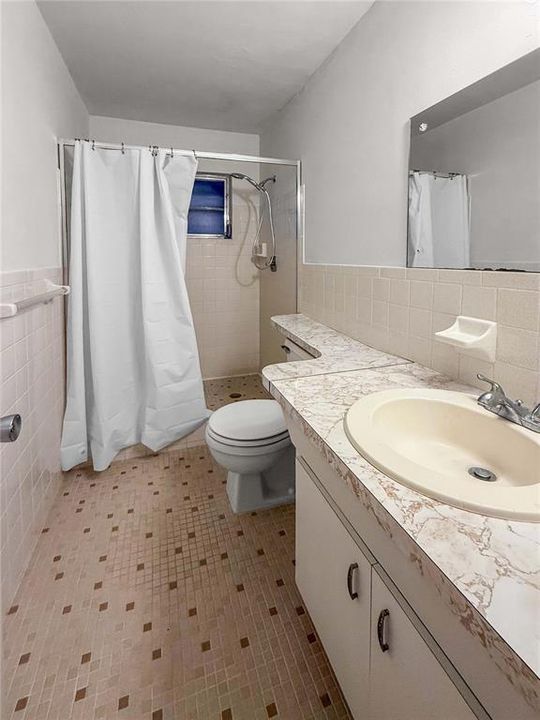 Activo con contrato: $118,000 (2 camas, 2 baños, 1100 Pies cuadrados)