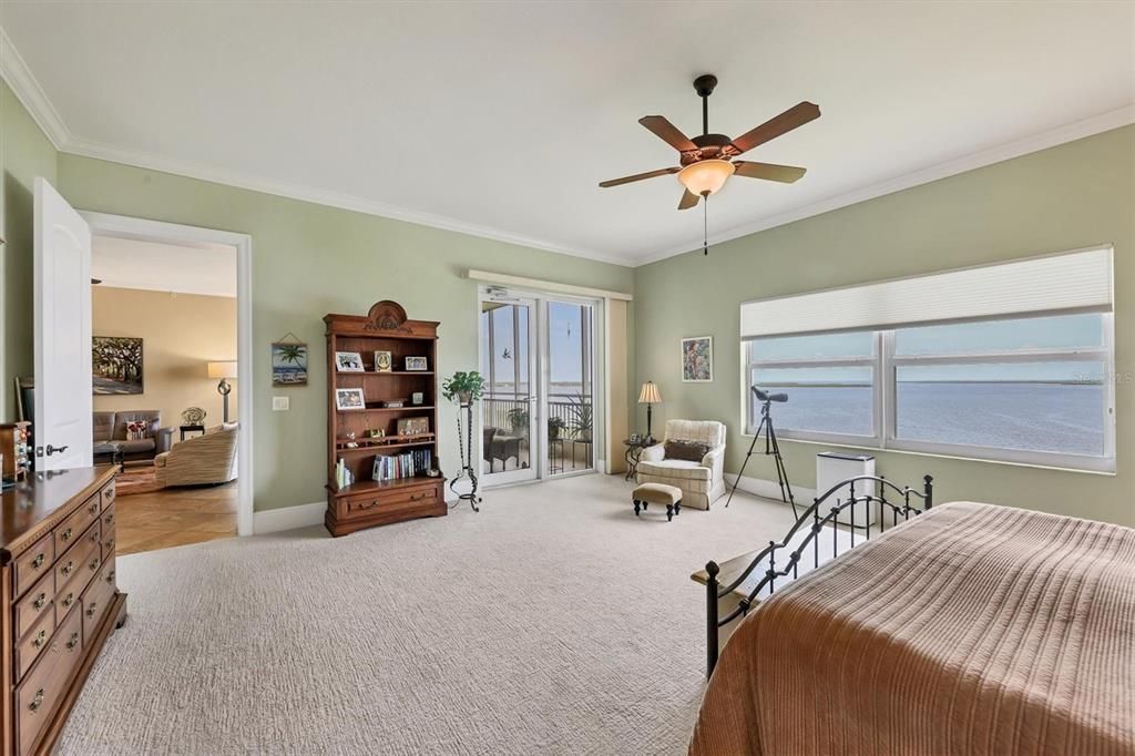 En Venta: $900,000 (3 camas, 2 baños, 2553 Pies cuadrados)