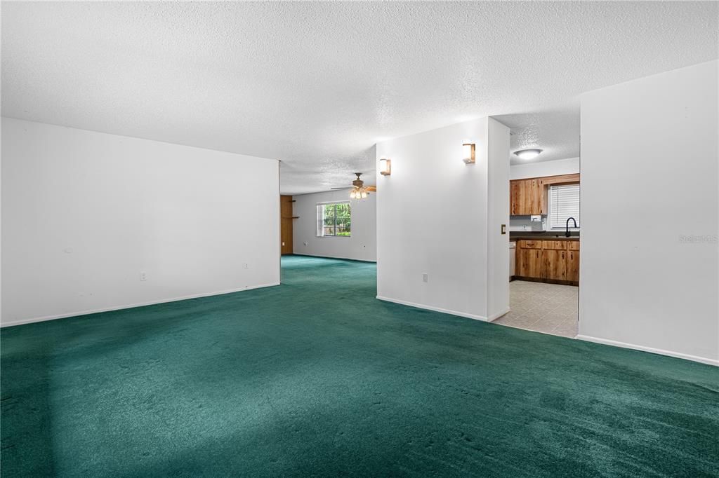 For Sale: $229,900 (2 beds, 2 baths, 1463 Square Feet)