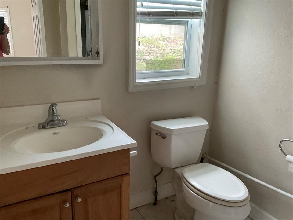 For Rent: $1,500 (1 beds, 1 baths, 700 Square Feet)