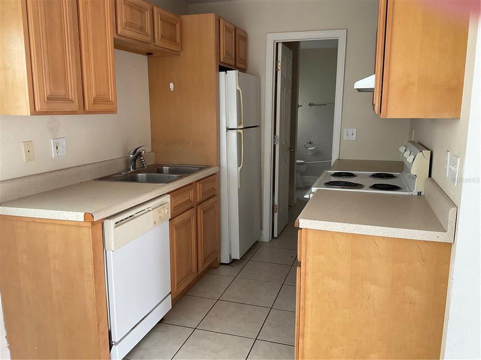 For Rent: $1,500 (1 beds, 1 baths, 700 Square Feet)