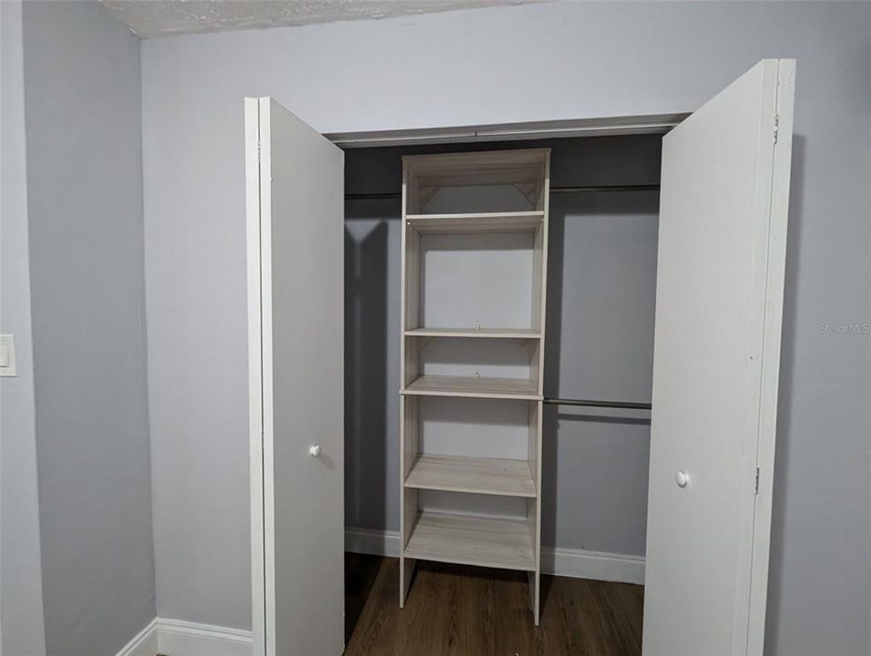 На продажу: $250,000 (4 спален, 2 ванн, 1400 Квадратных фут)