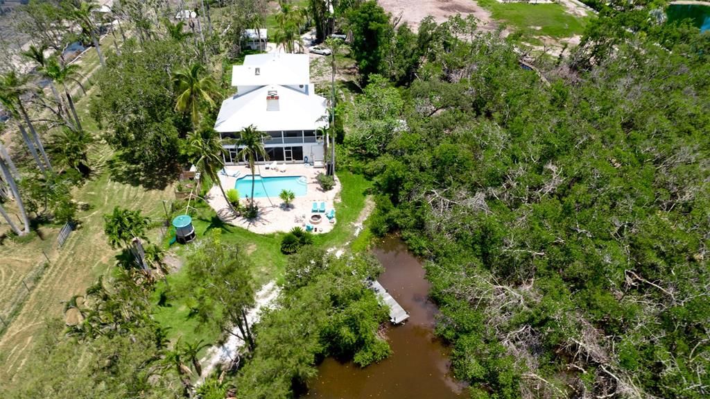 合同活跃: $1,095,000 (4 贝兹, 3 浴室, 2604 平方英尺)