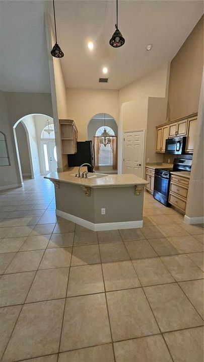 For Sale: $449,000 (3 beds, 2 baths, 2717 Square Feet)