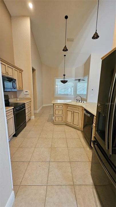 For Sale: $449,000 (3 beds, 2 baths, 2717 Square Feet)