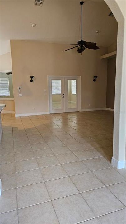 For Sale: $449,000 (3 beds, 2 baths, 2717 Square Feet)