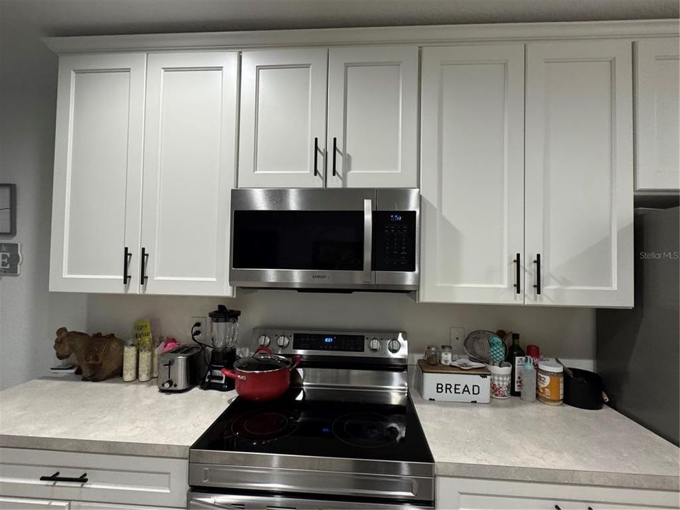 Active With Contract: $299,900 (4 beds, 2 baths, 1883 Square Feet)