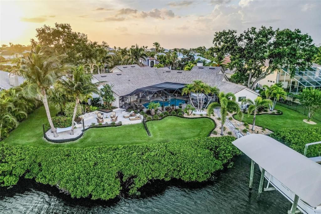 For Sale: $2,195,000 (4 beds, 3 baths, 3855 Square Feet)