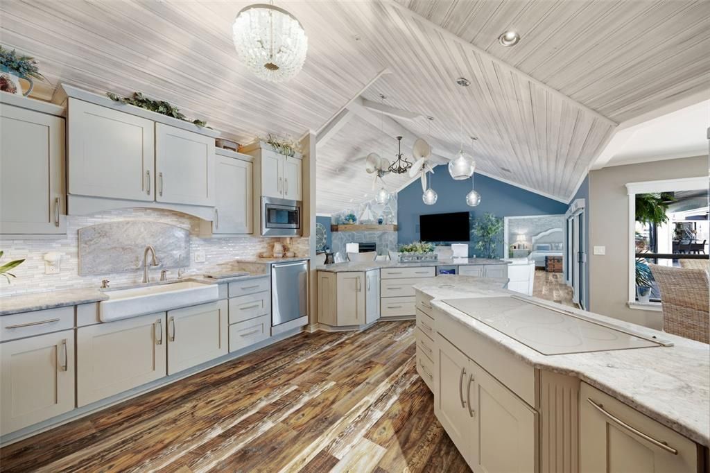 For Sale: $2,195,000 (4 beds, 3 baths, 3855 Square Feet)