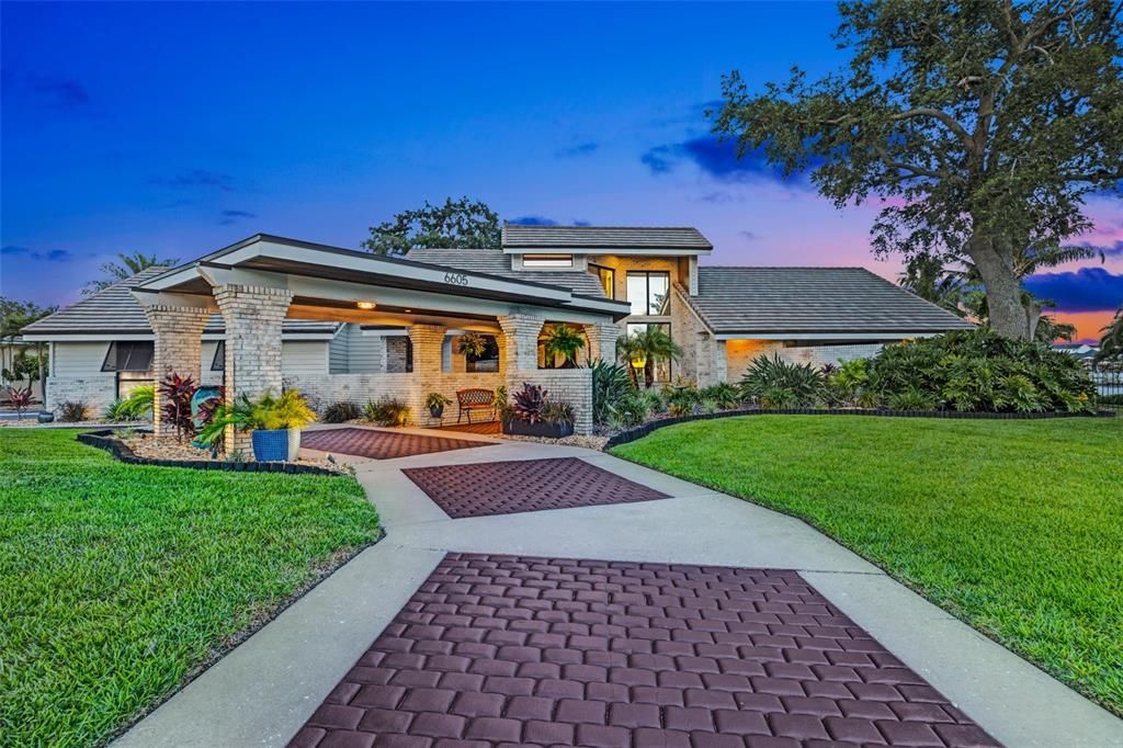 For Sale: $2,195,000 (4 beds, 3 baths, 3855 Square Feet)