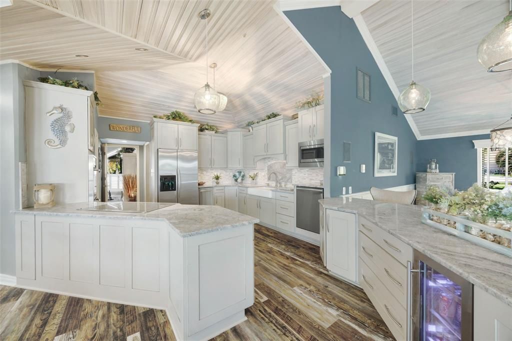 For Sale: $2,195,000 (4 beds, 3 baths, 3855 Square Feet)