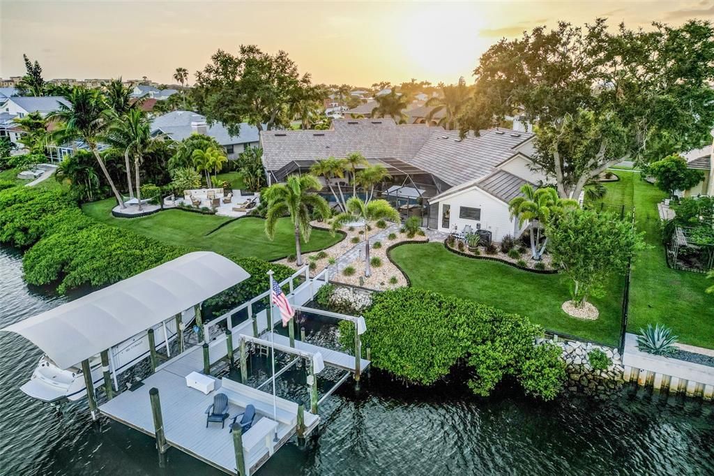 For Sale: $2,195,000 (4 beds, 3 baths, 3855 Square Feet)