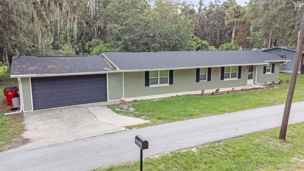 En Venta: $278,000 (3 camas, 2 baños, 1380 Pies cuadrados)