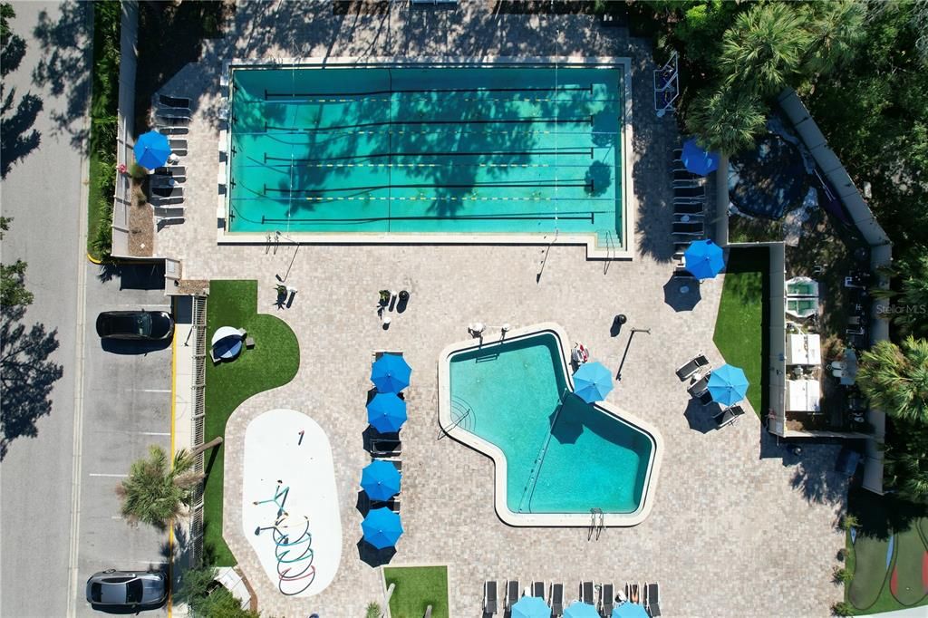 合同活跃: $925,000 (4 贝兹, 3 浴室, 2808 平方英尺)