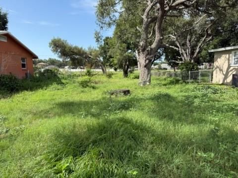 For Sale: $35,000 (0.09 acres)