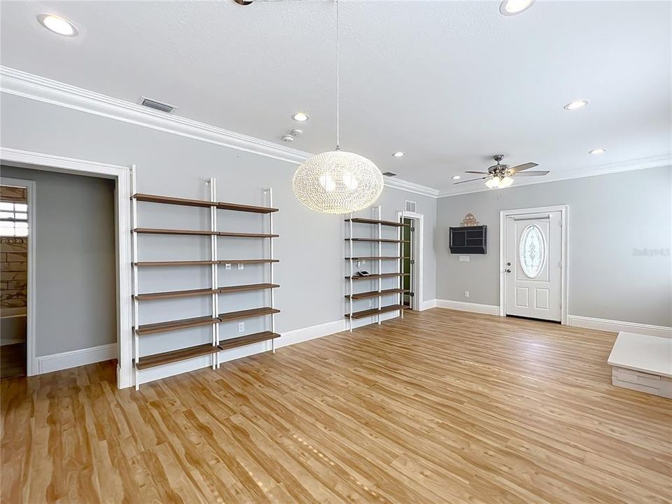 На продажу: $650,000 (4 спален, 0 ванн, 1853 Квадратных фут)