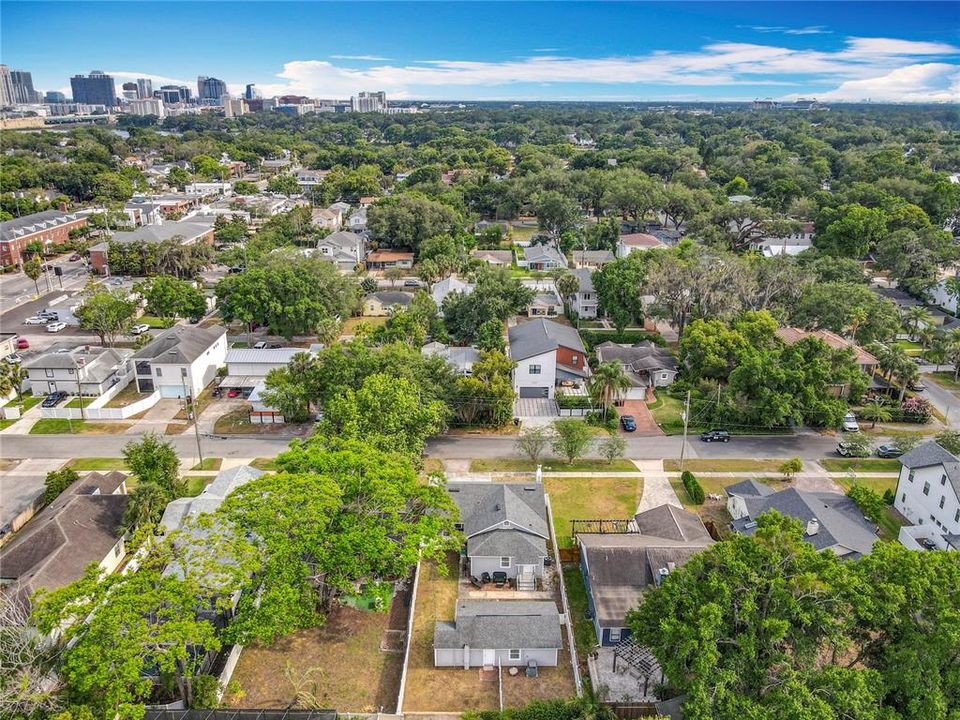 На продажу: $650,000 (4 спален, 0 ванн, 1853 Квадратных фут)