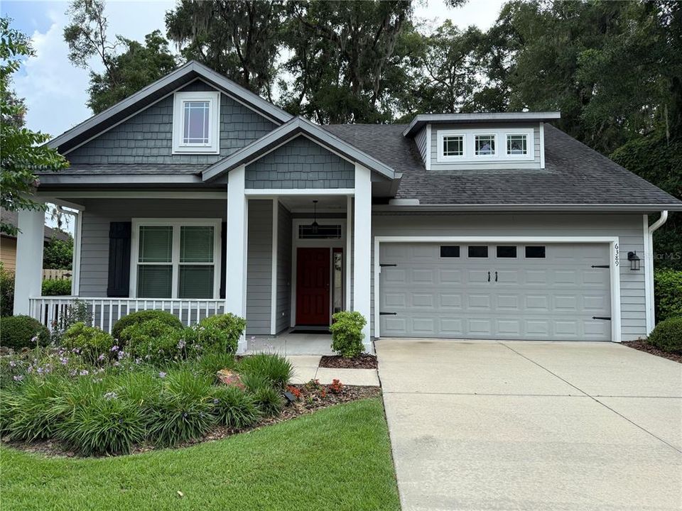 最近租的: $2,400 (3 贝兹, 2 浴室, 1580 平方英尺)