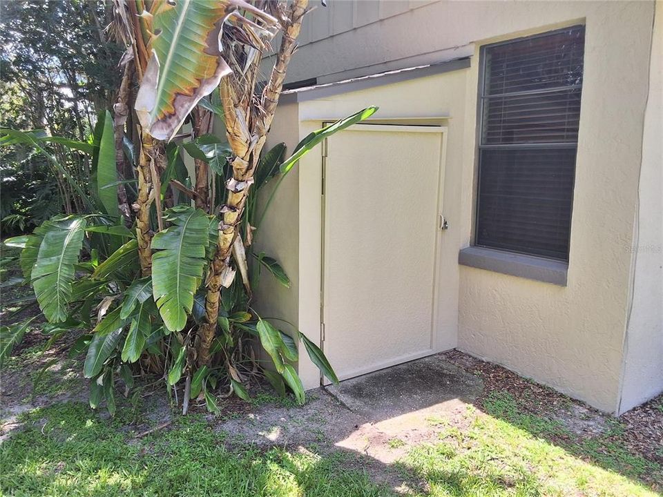 На продажу: $569,999 (3 спален, 2 ванн, 2500 Квадратных фут)