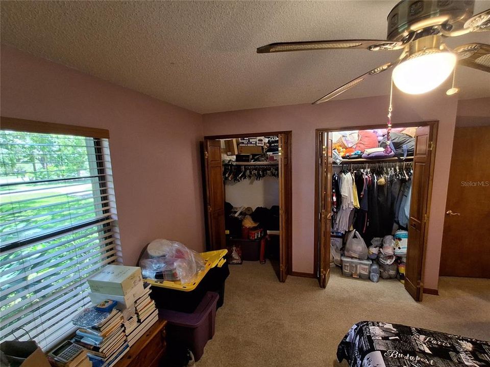 На продажу: $569,999 (3 спален, 2 ванн, 2500 Квадратных фут)