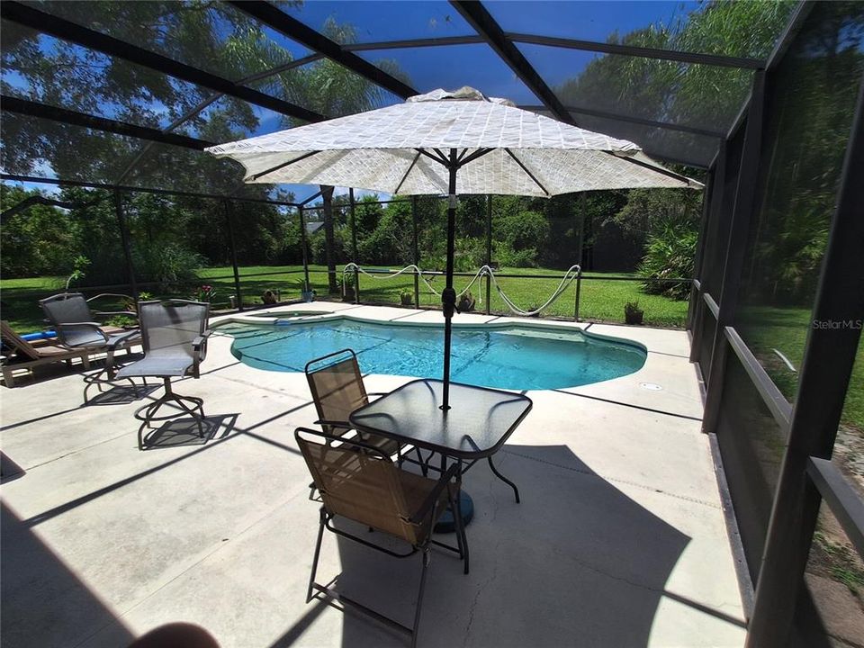 На продажу: $569,999 (3 спален, 2 ванн, 2500 Квадратных фут)