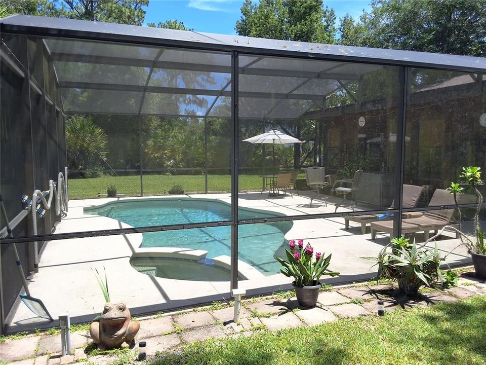 На продажу: $569,999 (3 спален, 2 ванн, 2500 Квадратных фут)