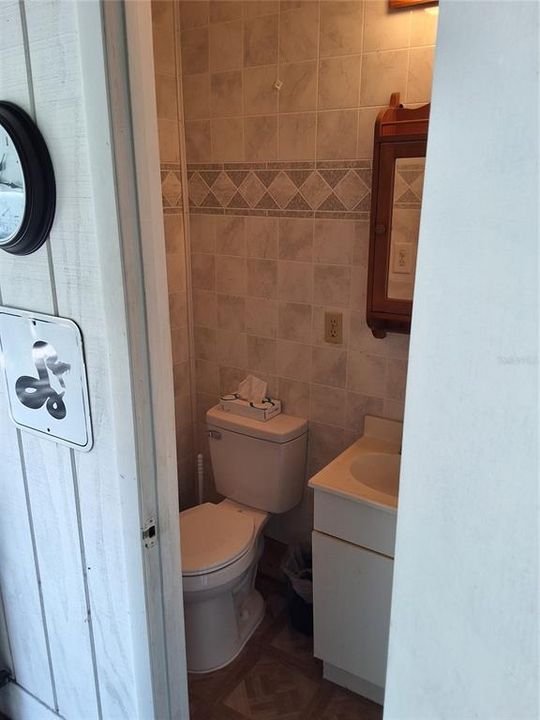 На продажу: $569,999 (3 спален, 2 ванн, 2500 Квадратных фут)