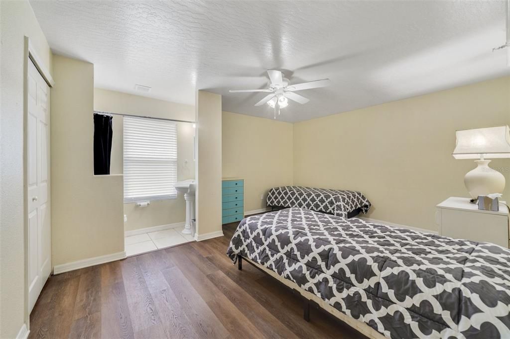 待售: $60,000 (0 贝兹, 0 浴室, 4950 平方英尺)