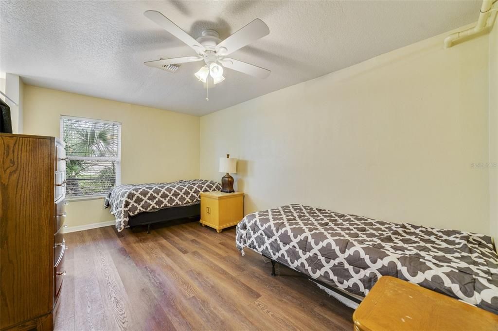 待售: $60,000 (0 贝兹, 0 浴室, 4950 平方英尺)