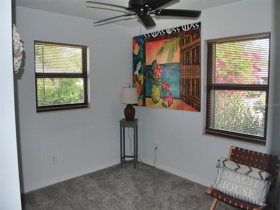 На продажу: $349,000 (3 спален, 2 ванн, 1672 Квадратных фут)