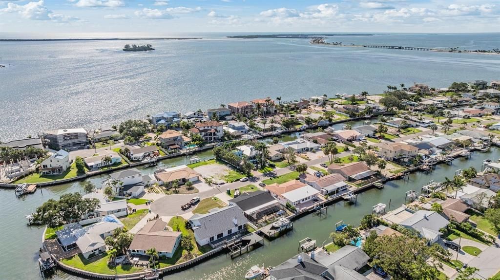 На продажу: $1,100,000 (3 спален, 2 ванн, 2416 Квадратных фут)