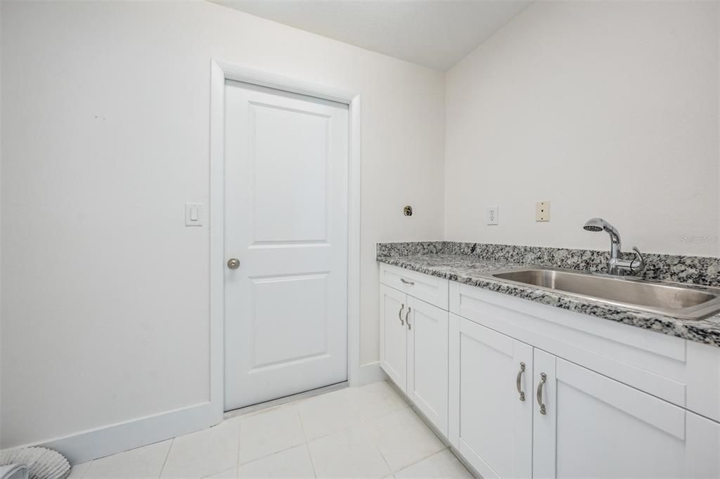 На продажу: $1,100,000 (3 спален, 2 ванн, 2416 Квадратных фут)