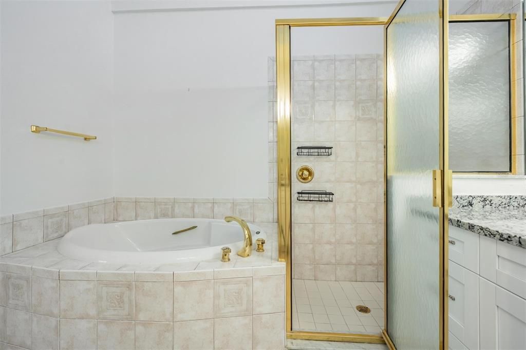 На продажу: $1,100,000 (3 спален, 2 ванн, 2416 Квадратных фут)